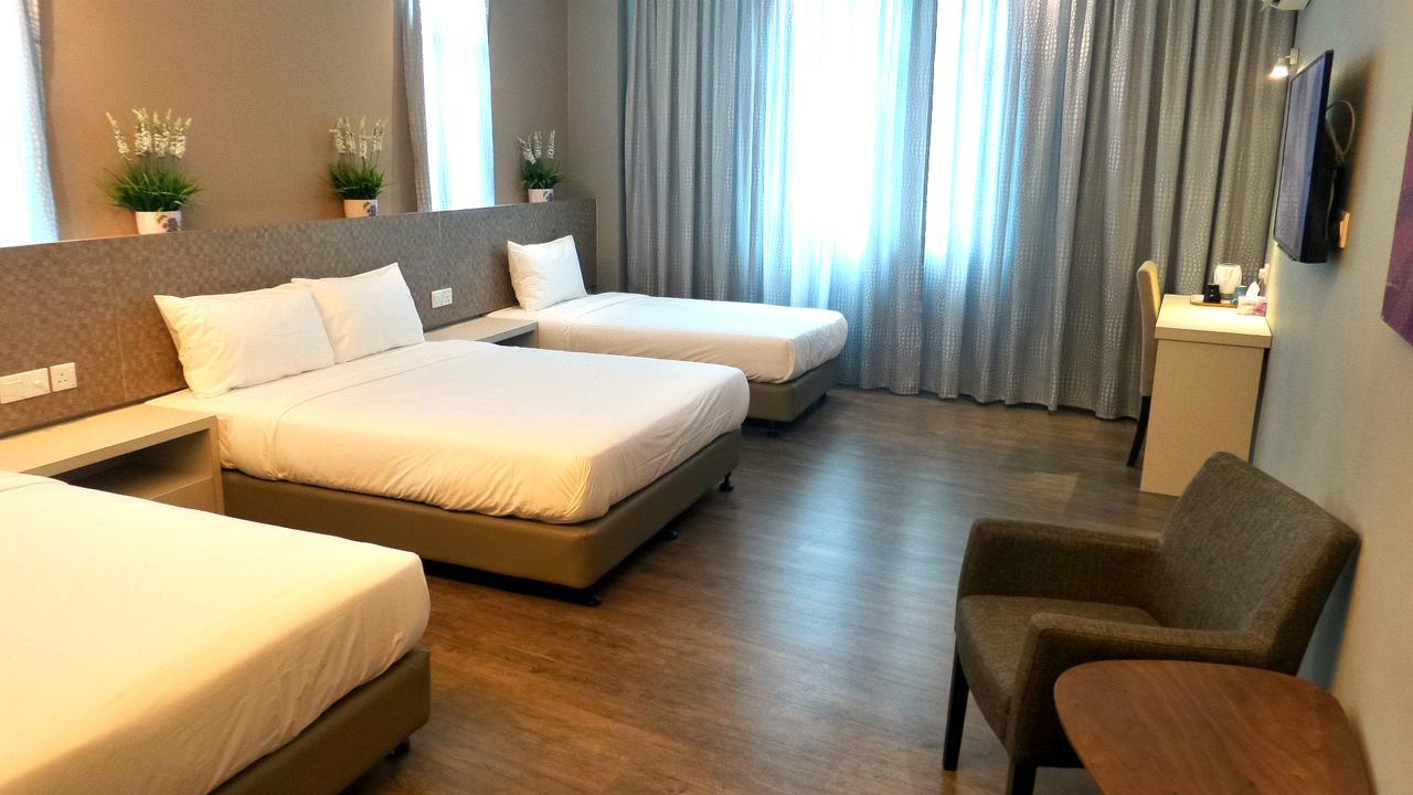Lemon 8 Boutique Hotel @ Melaka Exterior photo